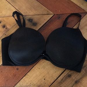 Victoria’s Secret T-shirt Push Up bra 34D